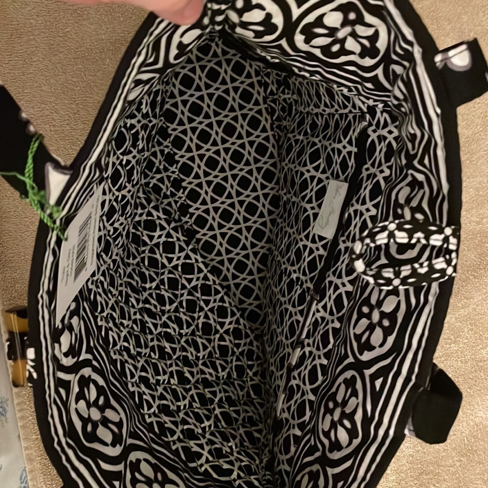 Vera Bradley Tote NWT - Picture 5 of 8
